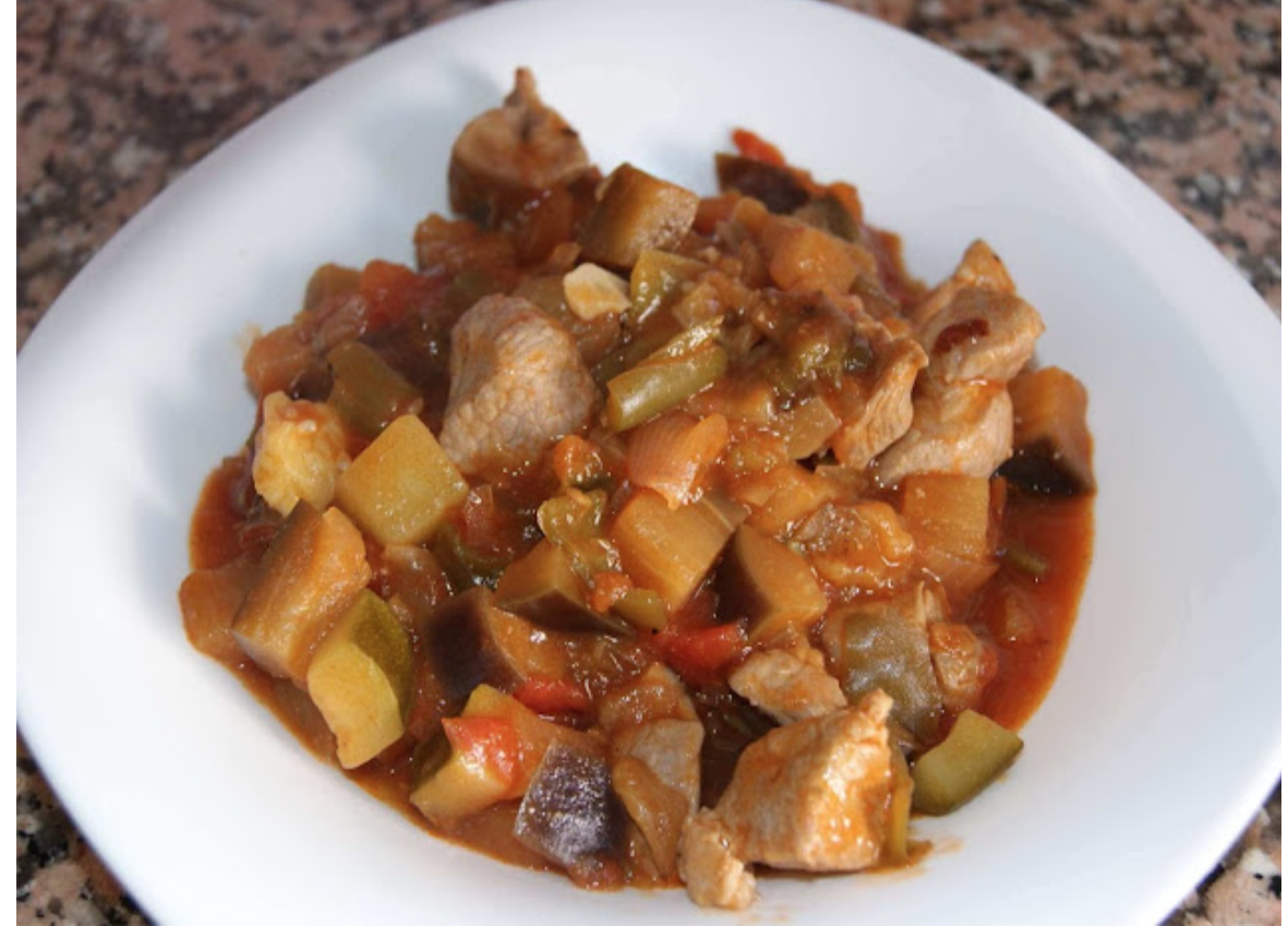 Pisto con carne de cerdo