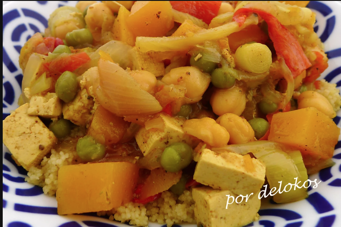 Cuscús de verduras y tofu