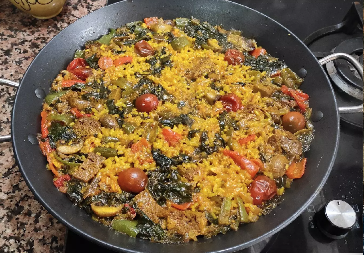PAELLA CON SEITAN