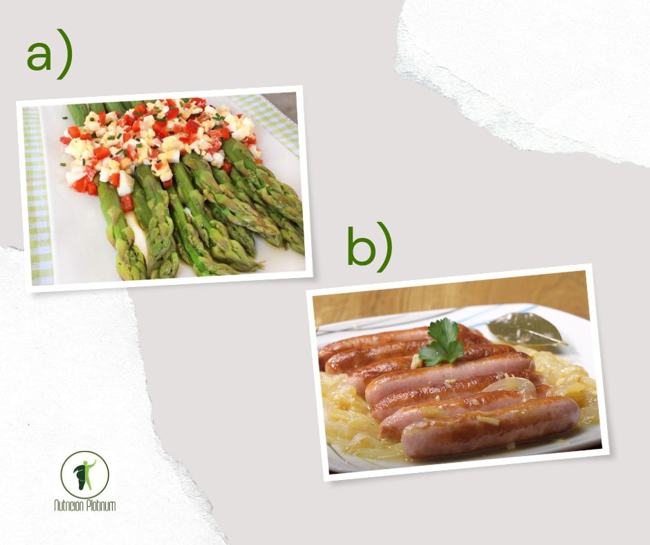 Espárragos trigueros con vinagreta acompañado de salchichas al vino blanco con cebolla