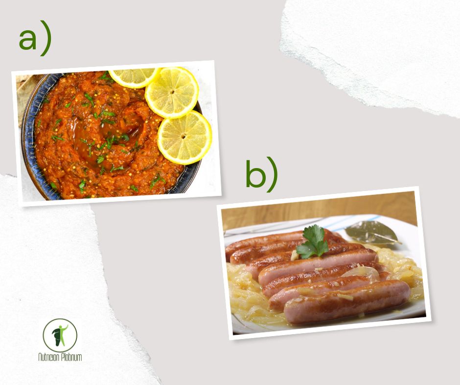 Ensalada de berenjena marroquí (zâalouk) acompañado de salchichas al vino blanco con cebolla