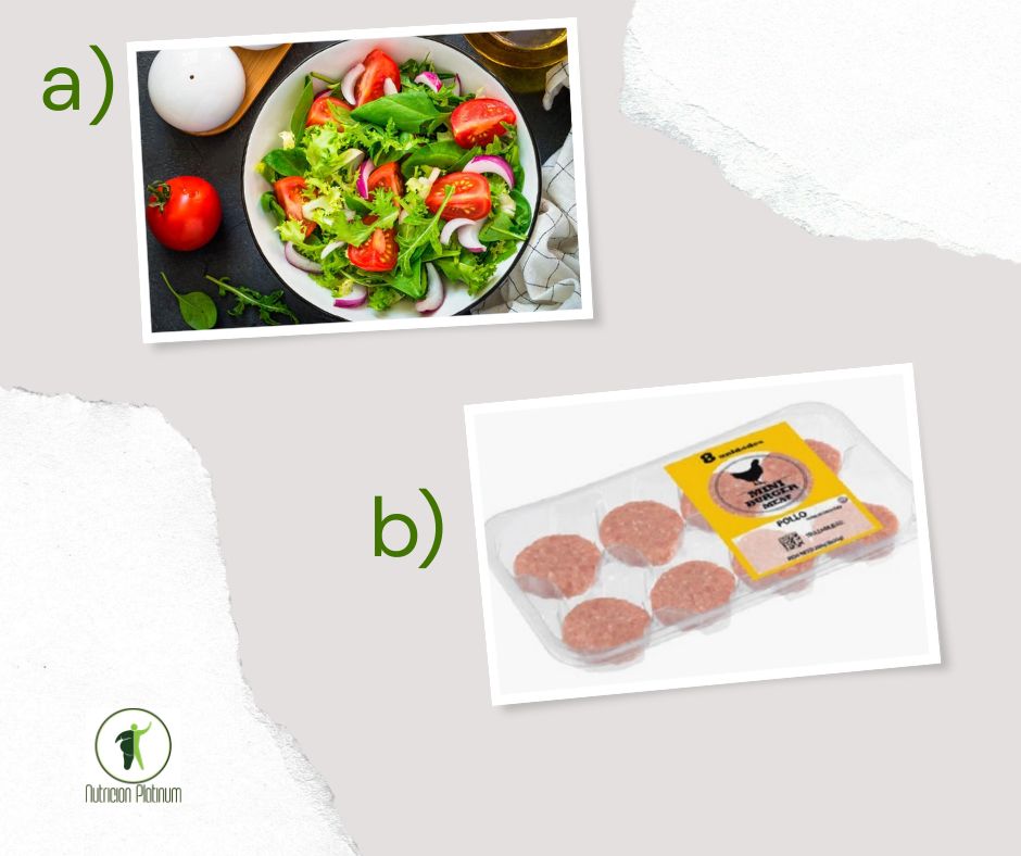 Ensalada de lechuga y espinacas con mini hamburguesas de pollo.