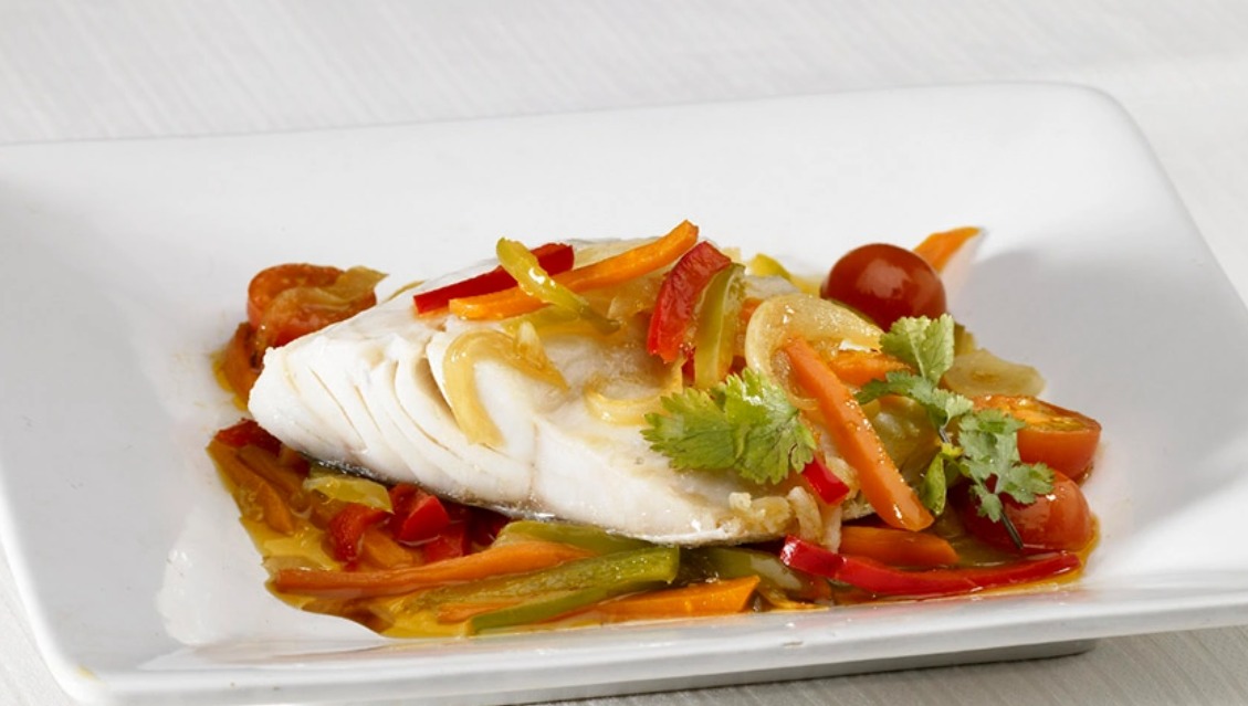 Filetes de bacalao con verduras